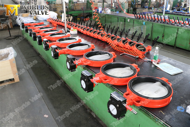 أغلقت صمامات الفراشة الهيدروليكية CS WCB Carbon Steel