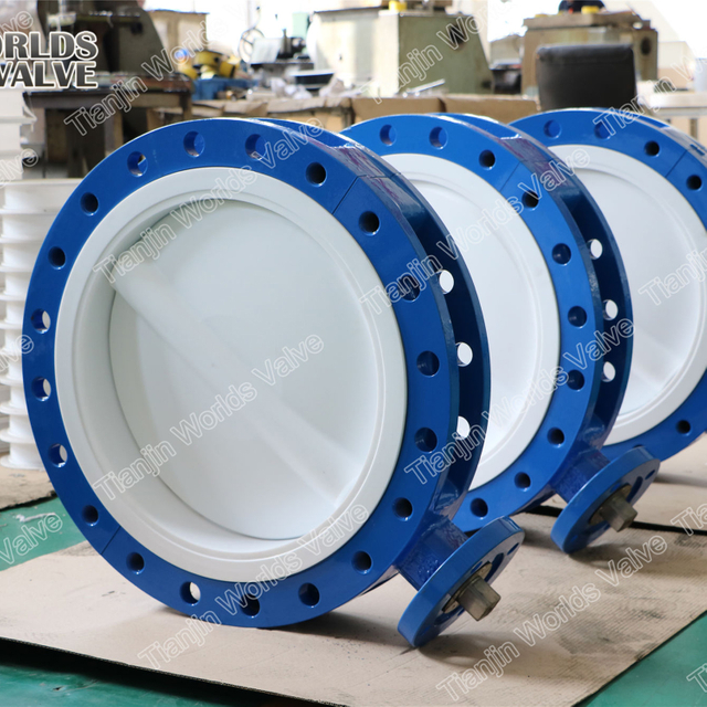 PTFE بطانة فراشة صمام قطعتين تصميم الجسم API609